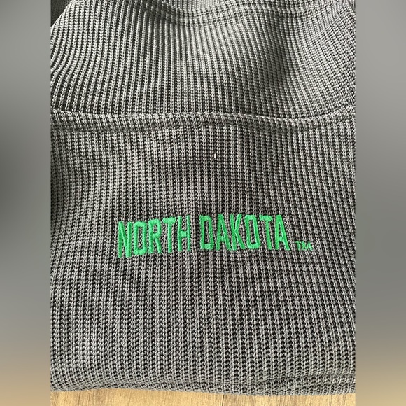 UND jacket - Picture 2 of 3